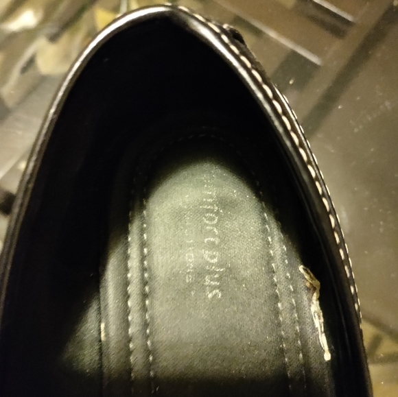 Pre-Loved pair of Black Loafers - Picture 3 of 4